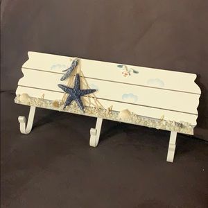 Oceanic Coastal Wood 3 Metal Coat Hooks Wall Rack